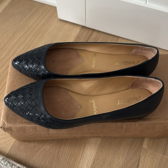 VGUC Trotters Dark Navy Estee Woven 7M - Picture 3 of 13